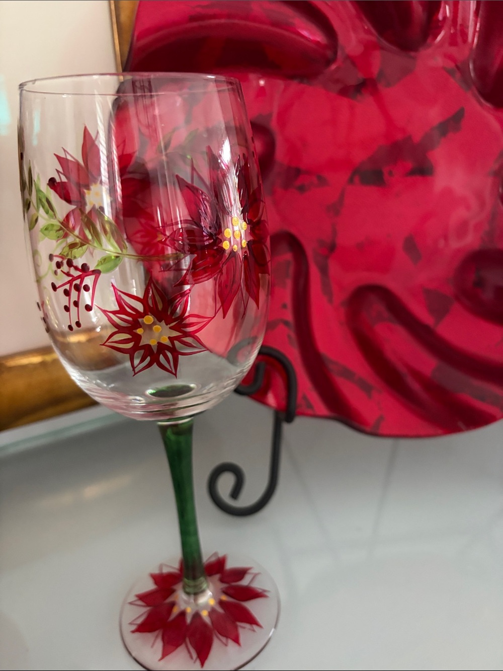 Christmas Holiday Poinsettia wine glass